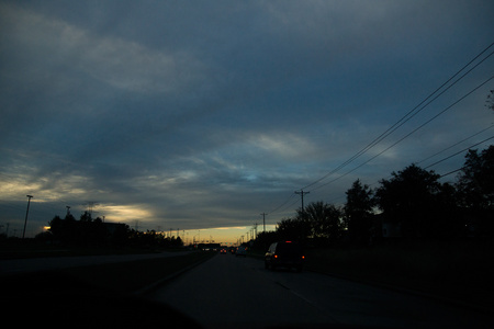 December 2, 2015:  A beautiful sky is enough to take one's mind off the frustrations of strings of awaiting brake lights...traffic.  Still...life.